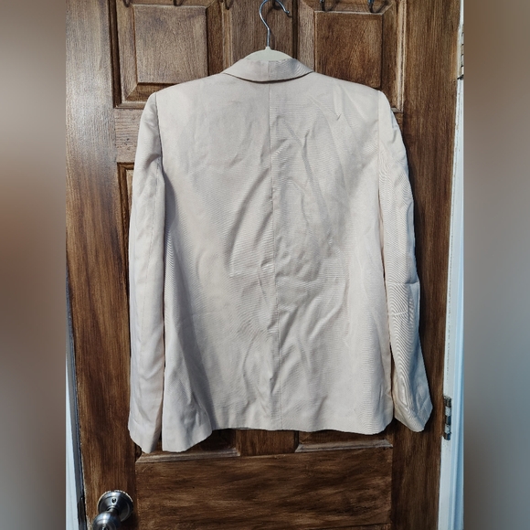 ✨️Final Price✨️Alice + Olivia Sz M Beige Oversized Blazer - Picture 2 of 6